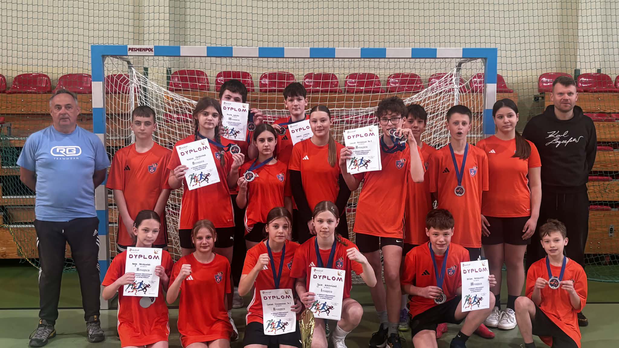 8ef21205-6035-427f-bd49-8c73944aa101