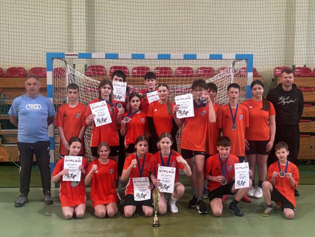 8ef21205-6035-427f-bd49-8c73944aa101