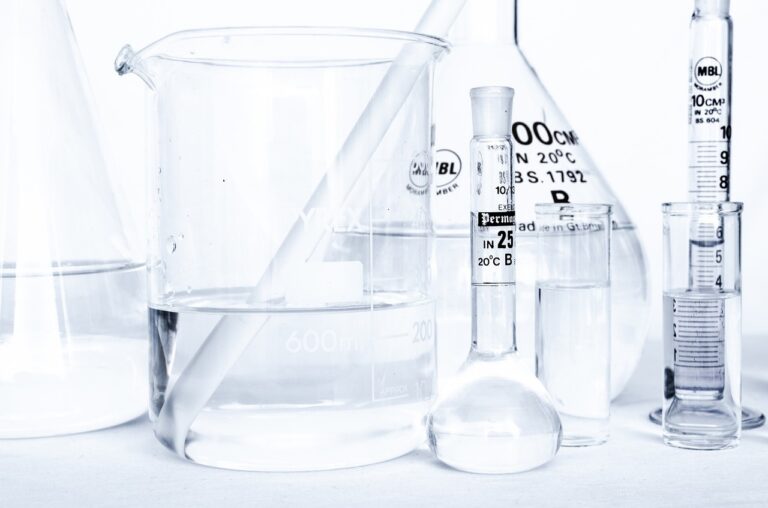 laboratory-ge806926e0_1280
